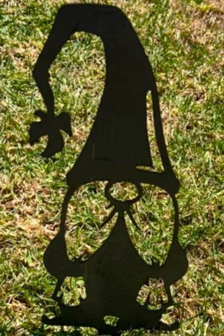 Garden Gnomes - Metal Art - Smokey BBQ Bits