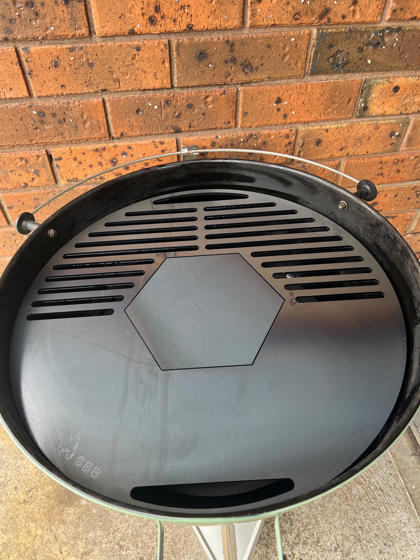 Centre Grill -  For 'Smokey BBQ Weber with Kettle Cone Cut Out'