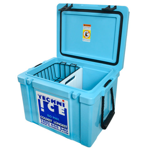 Techniice Classic Hybrid Ice box 25L Light Blue *FREE 6 REUSABLE DRY ICE PACKS VALUES $32.95 * fresh stock just arrived